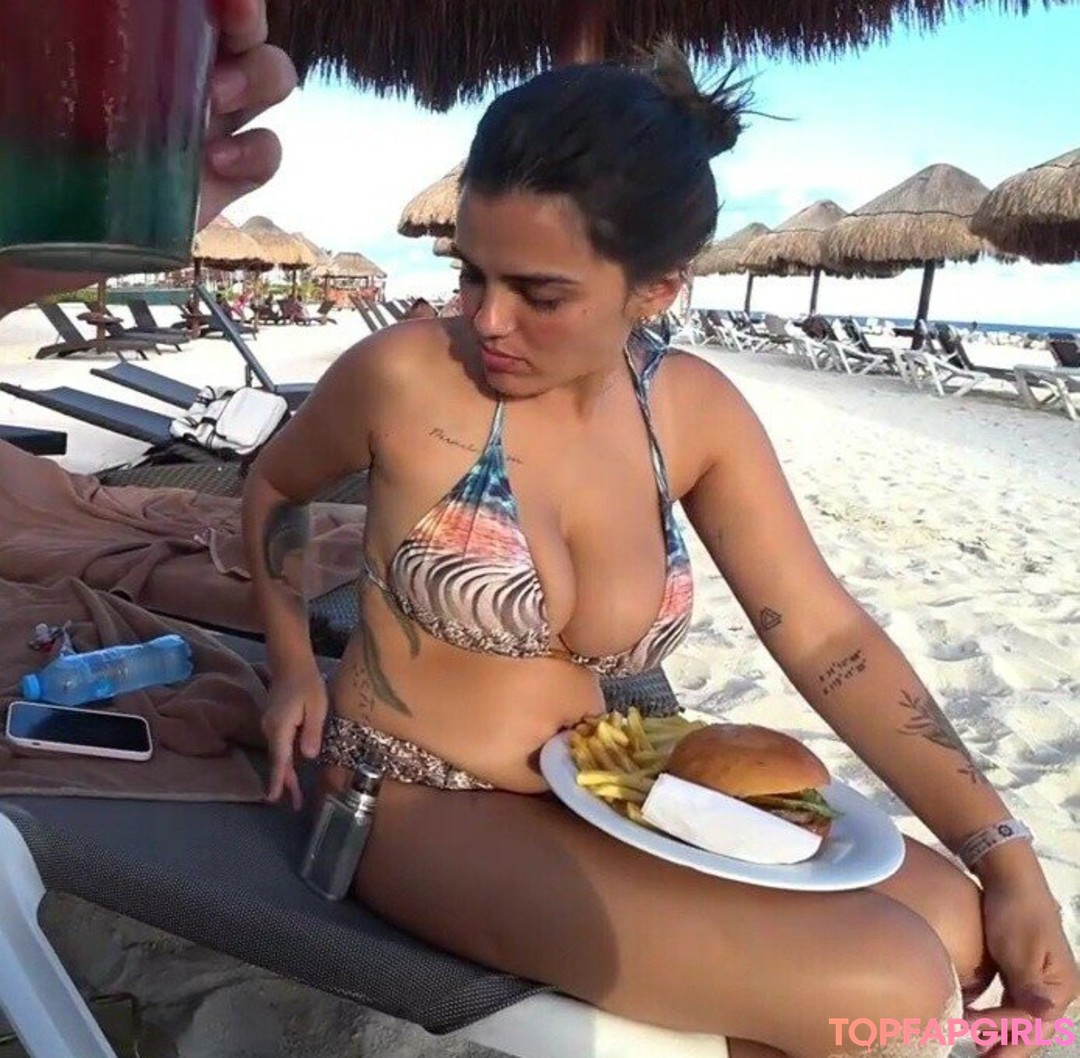 Foto desnuda filtrada de OnlyFans de Sunaika Bruna #140 Foto desnuda filtrada de OnlyFans de Sunaika Bruna #140