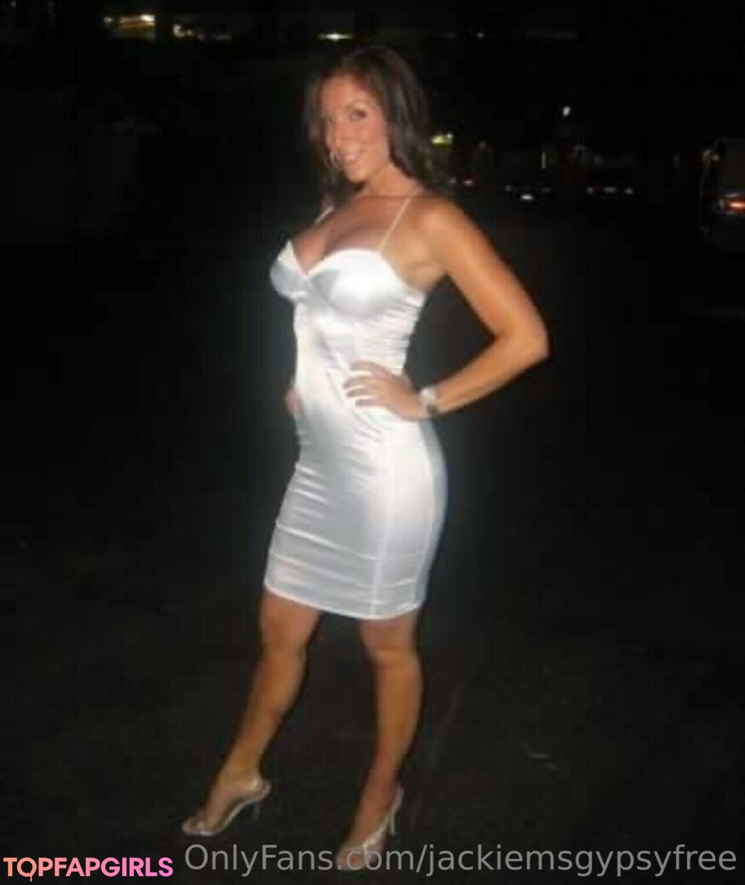 Foto desnuda filtrada de OnlyFans de Jackiemsgypsy #110 Foto desnuda filtrada de OnlyFans de Jackiemsgypsy #110