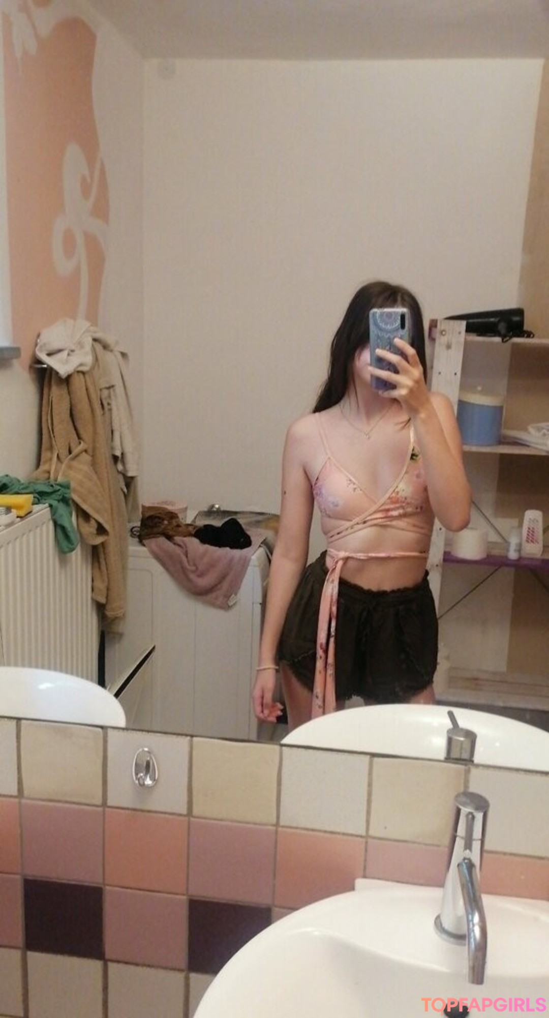 Foto desnuda filtrada de OnlyFans de Laly911free #24 Foto desnuda filtrada de OnlyFans de Laly911free #24