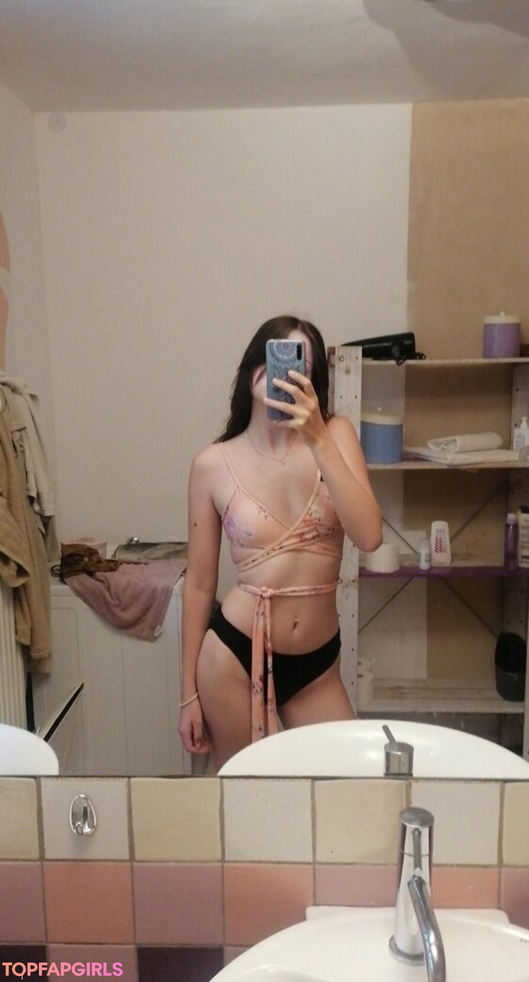 Foto desnuda filtrada de OnlyFans de Laly911free #25 Foto desnuda filtrada de OnlyFans de Laly911free #25