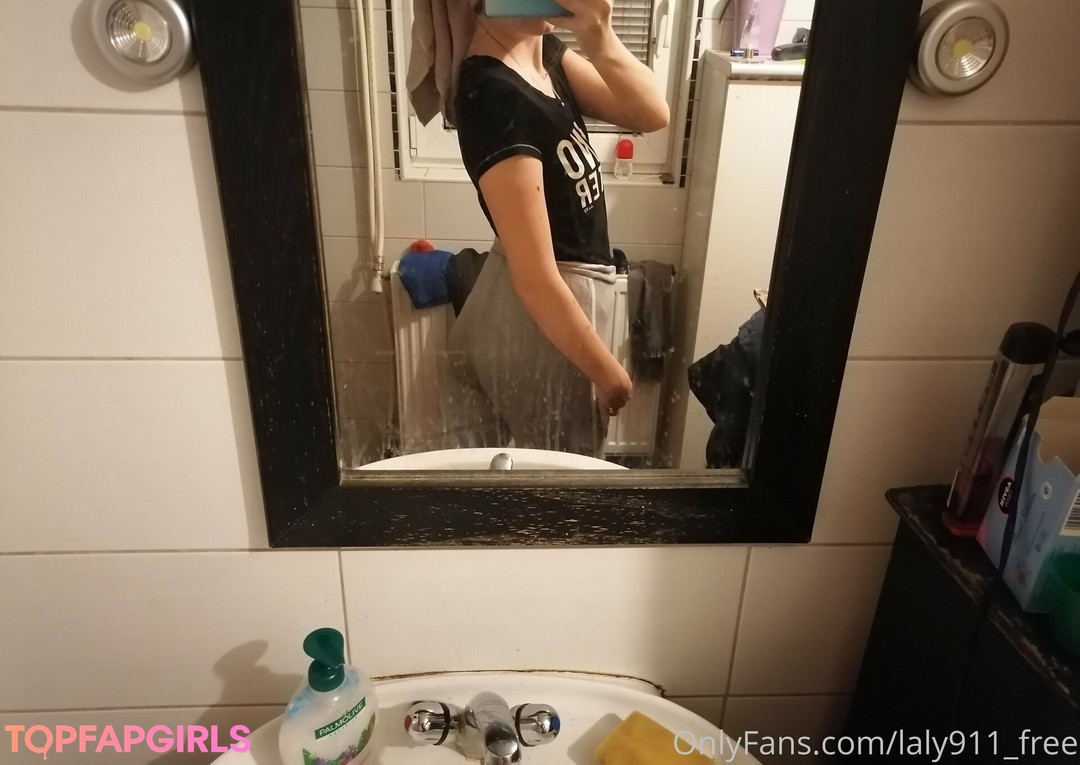 Foto desnuda filtrada de OnlyFans de Laly911free #59 Foto desnuda filtrada de OnlyFans de Laly911free #59