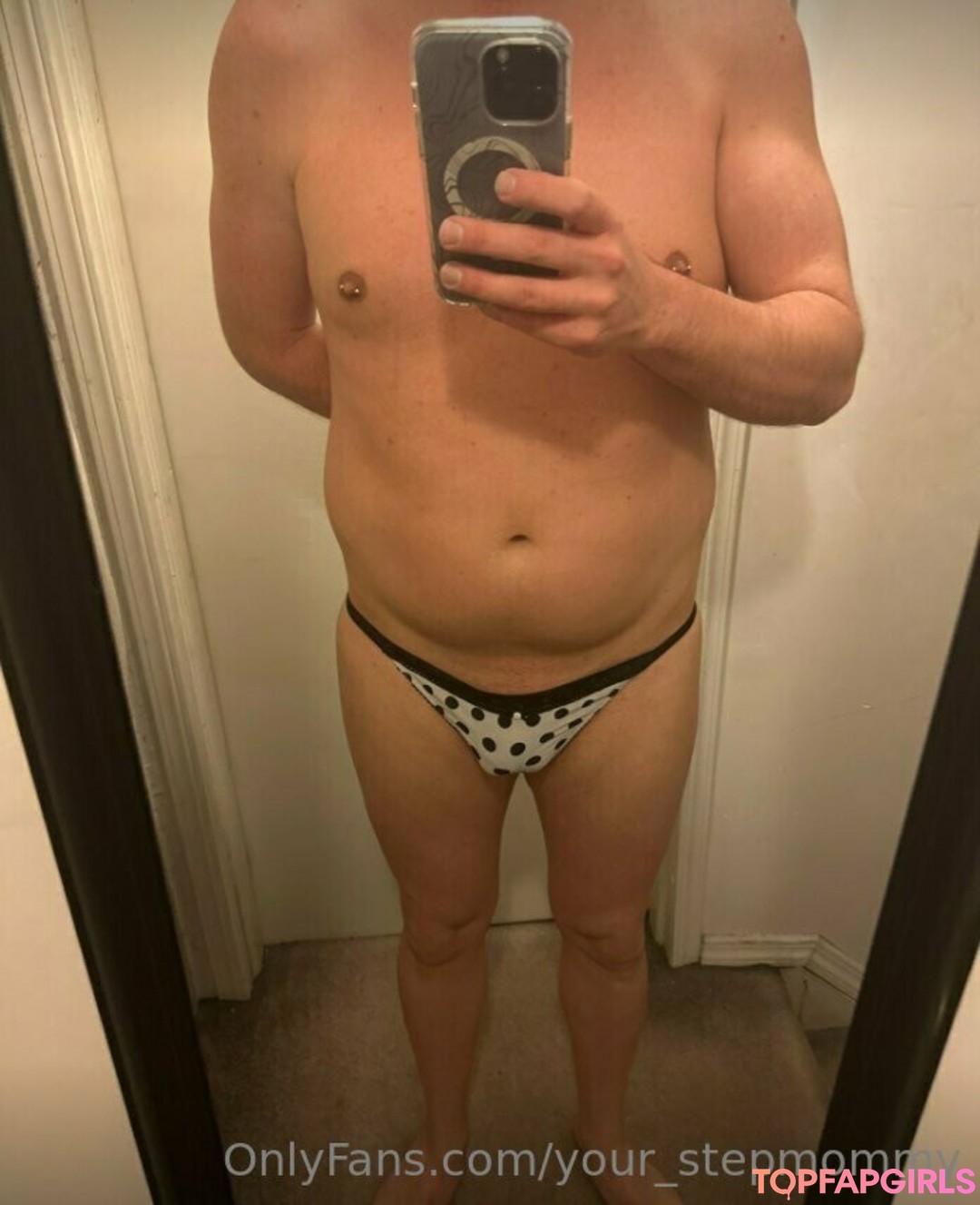 Foto desnuda filtrada de OnlyFans de Yourstepmommy #26 Foto desnuda filtrada de OnlyFans de Yourstepmommy #26