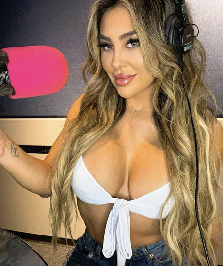 Cindy Burbano