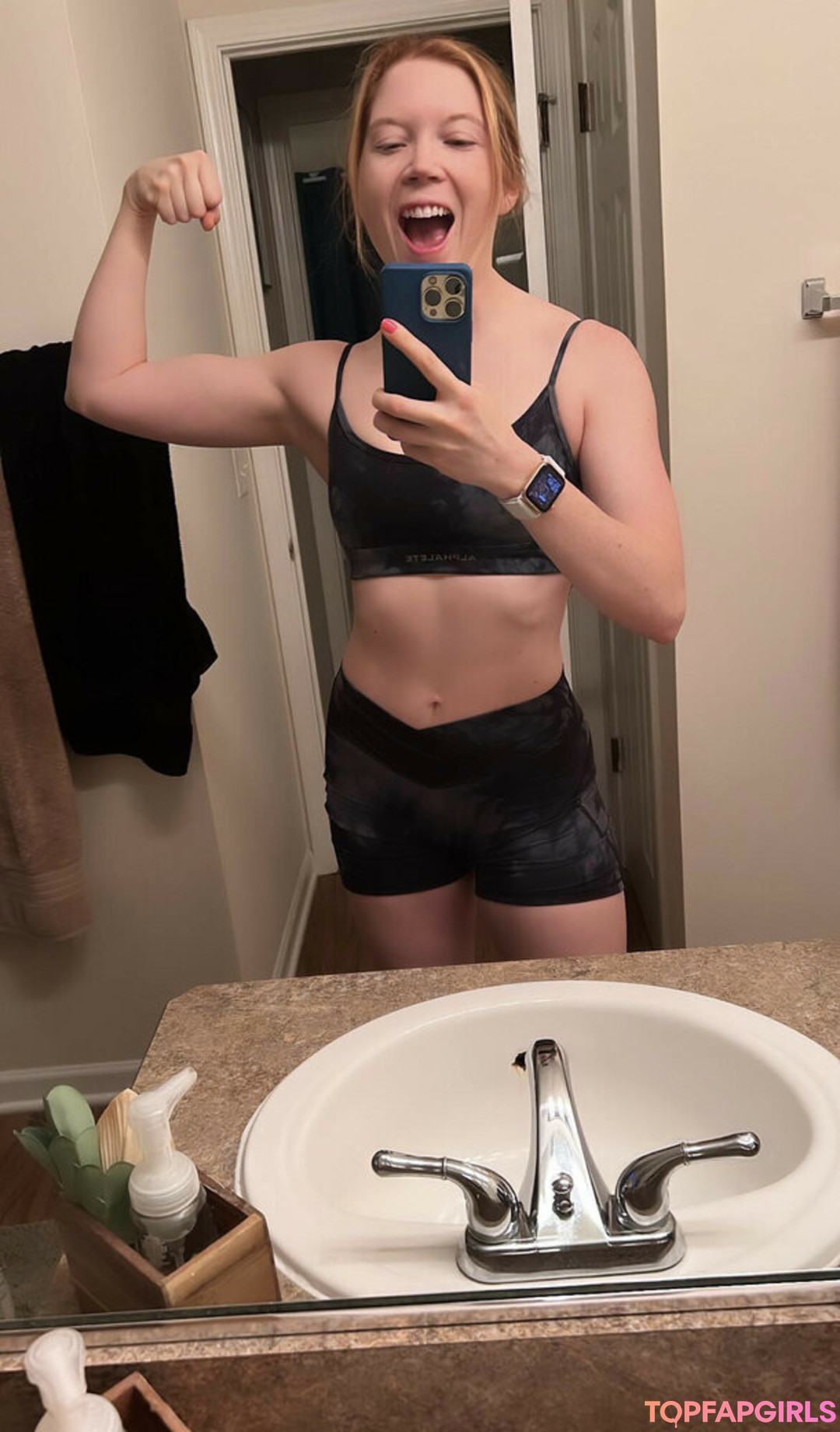 Foto desnuda filtrada de OnlyFans de Peachy Noel #2 Foto desnuda filtrada de OnlyFans de Peachy Noel #2