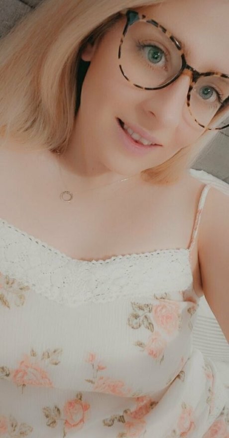 Foto desnuda filtrada de OnlyFans de Lottielushloves