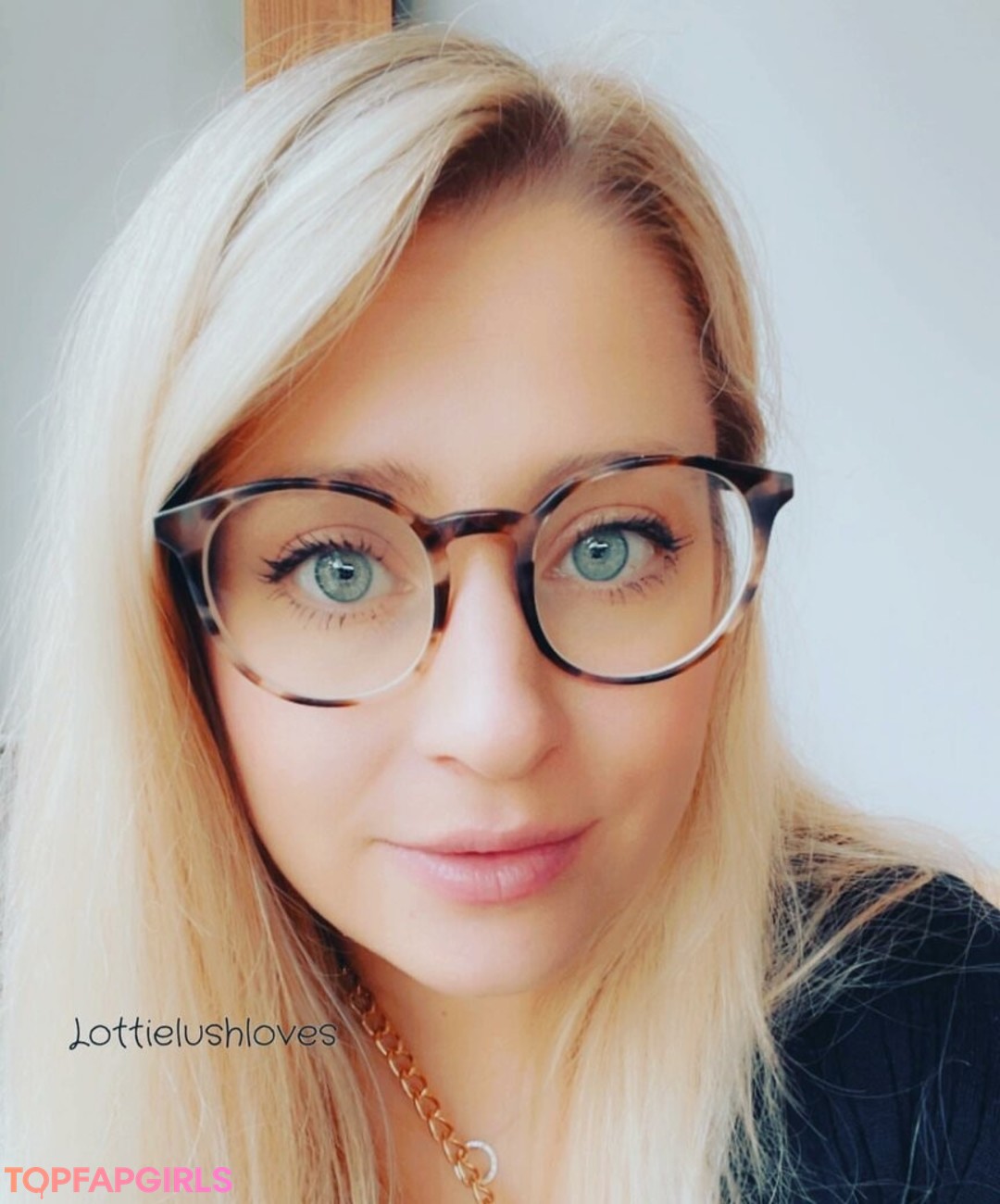 Foto desnuda filtrada de OnlyFans de Lottielushloves #83 Foto desnuda filtrada de OnlyFans de Lottielushloves #83