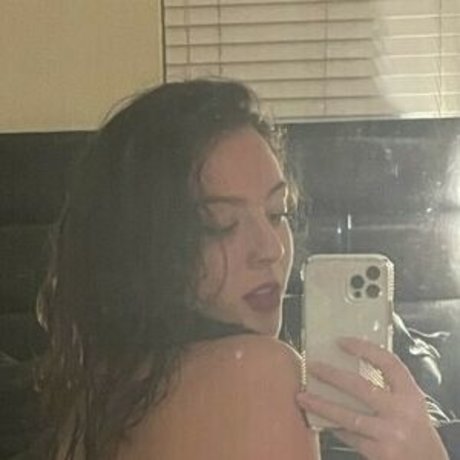 Foto desnuda filtrada de OnlyFans de Hailee Schwartz