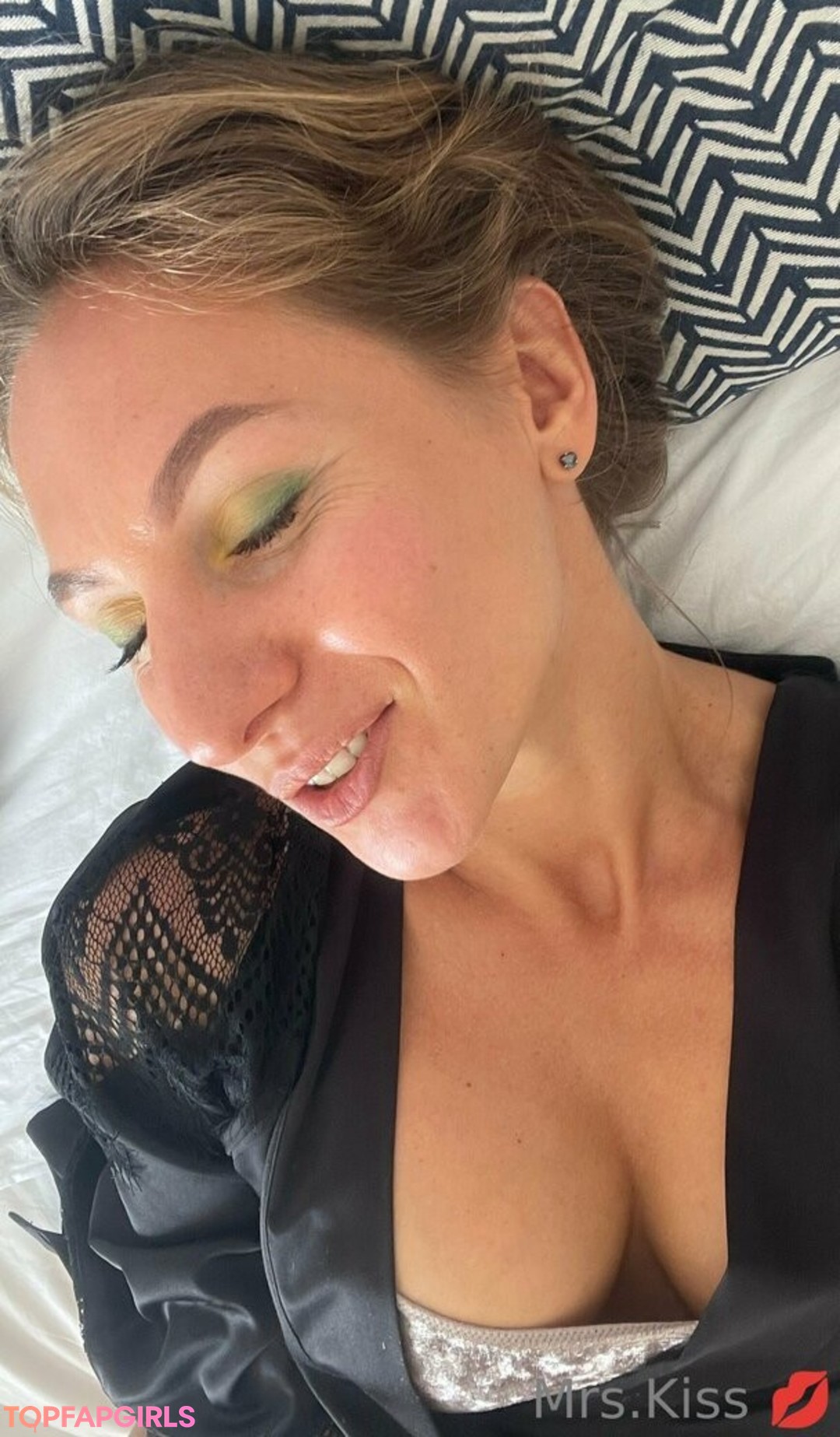 Foto desnuda filtrada de OnlyFans de Mrskissvhs #11 Foto desnuda filtrada de OnlyFans de Mrskissvhs #11