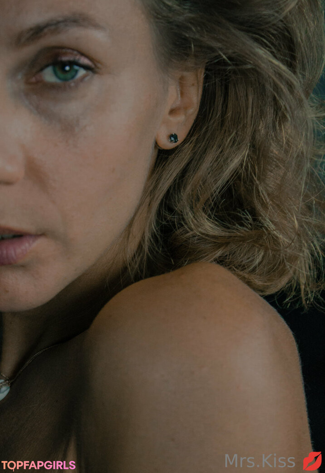 Foto desnuda filtrada de OnlyFans de Mrskissvhs #37 Foto desnuda filtrada de OnlyFans de Mrskissvhs #37