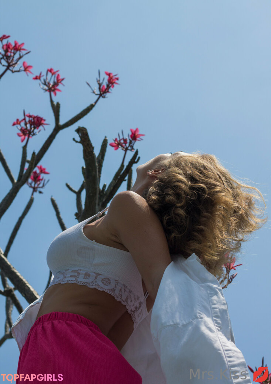 Foto desnuda filtrada de OnlyFans de Mrskissvhs #47 Foto desnuda filtrada de OnlyFans de Mrskissvhs #47