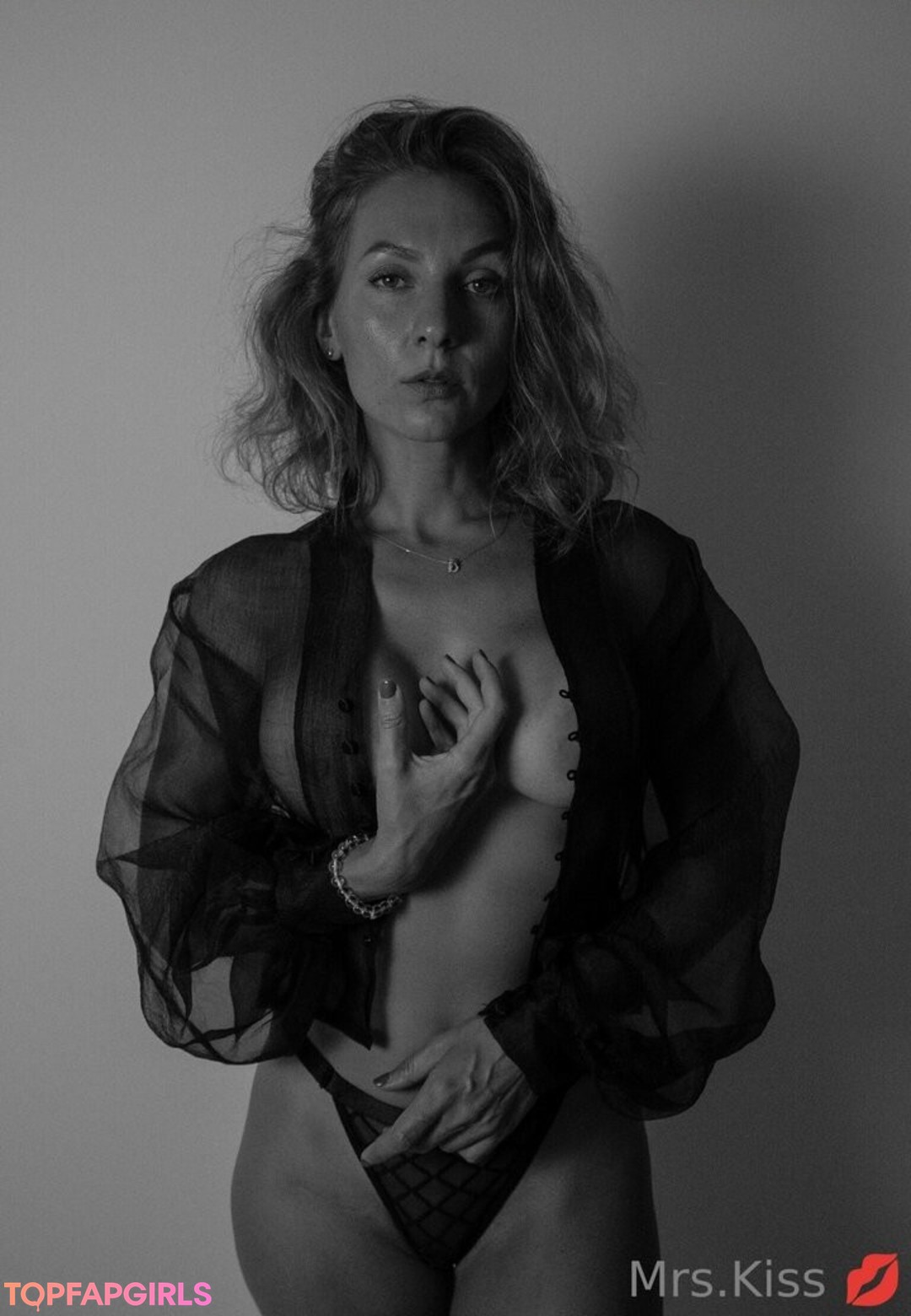 Foto desnuda filtrada de OnlyFans de Mrskissvhs #61 Foto desnuda filtrada de OnlyFans de Mrskissvhs #61