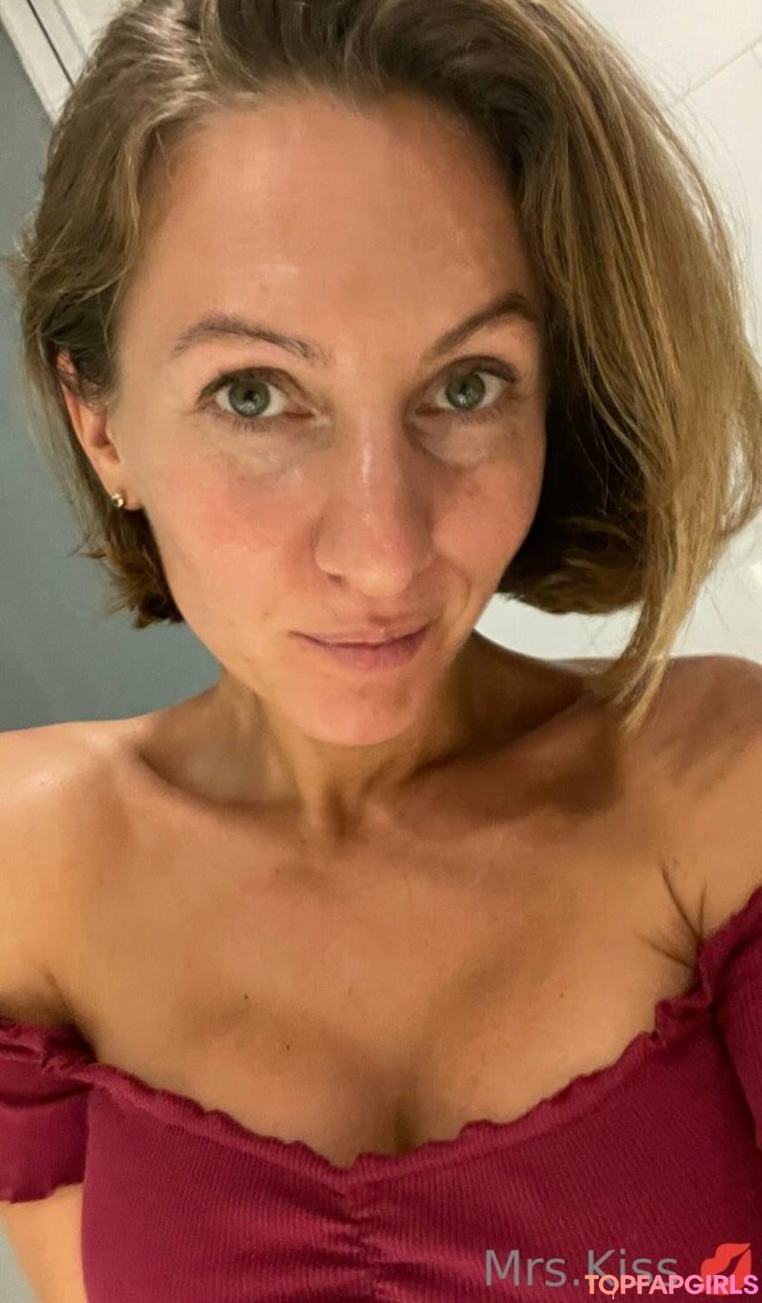 Foto desnuda filtrada de OnlyFans de Mrskissvhs #89 Foto desnuda filtrada de OnlyFans de Mrskissvhs #89