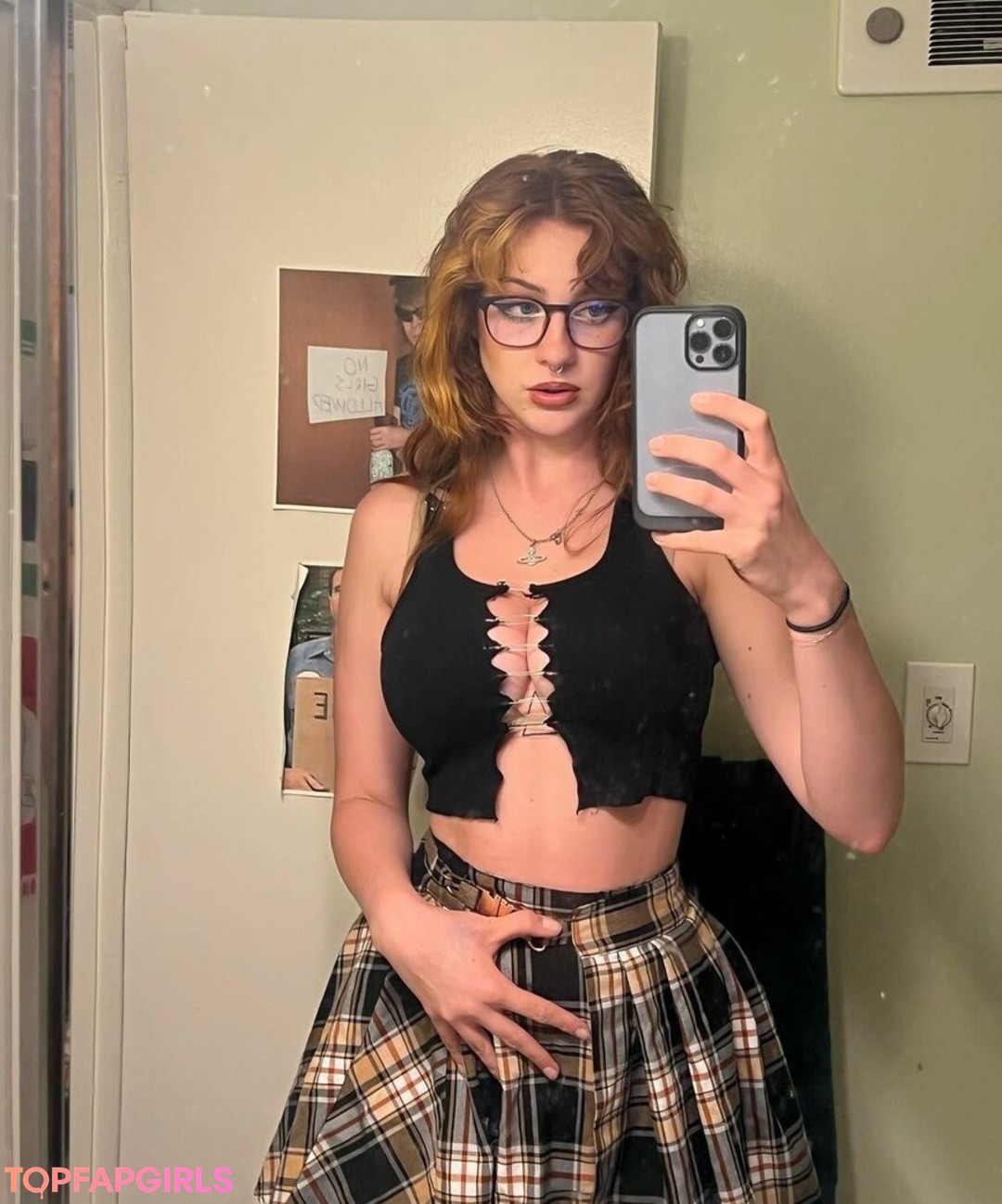 Foto desnuda filtrada de OnlyFans de Tati Bruening #114 Foto desnuda filtrada de OnlyFans de Tati Bruening #114