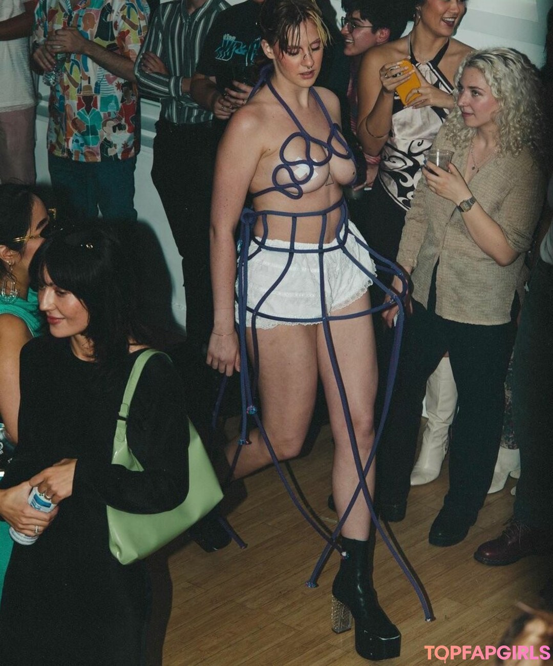 Foto desnuda filtrada de OnlyFans de Tati Bruening #153 Foto desnuda filtrada de OnlyFans de Tati Bruening #153