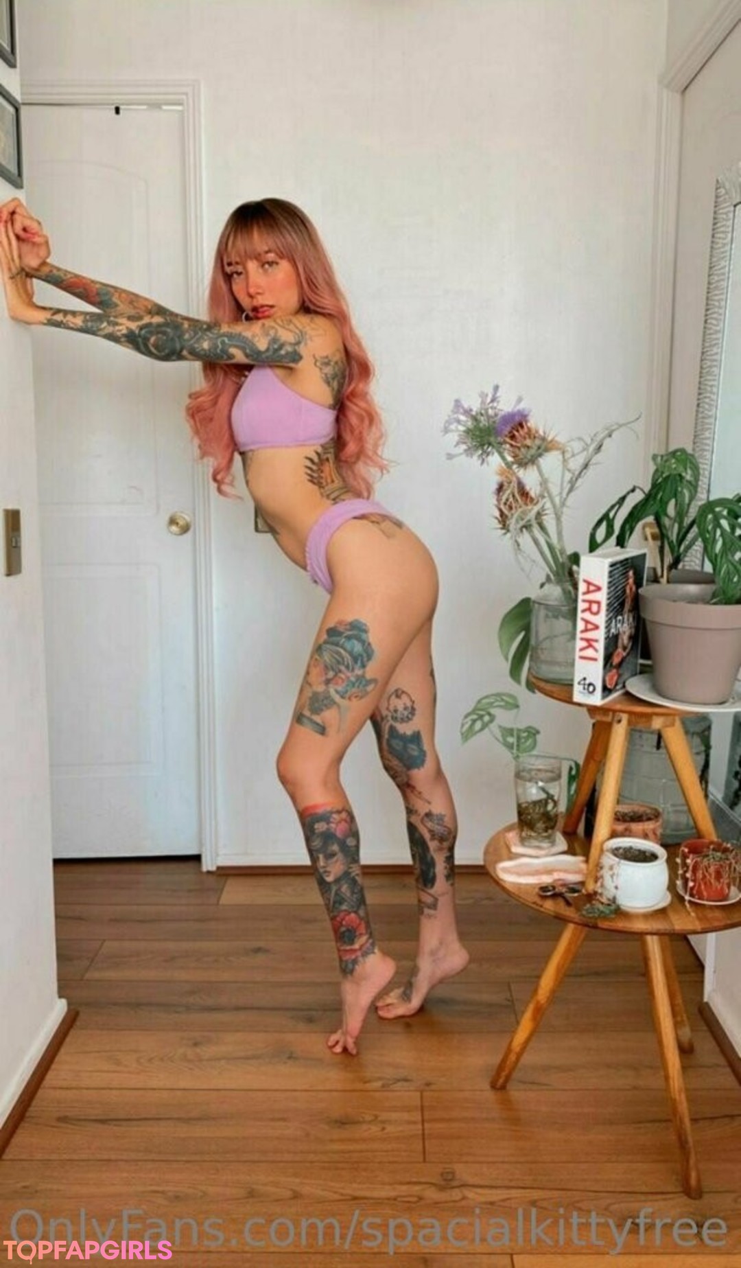 Foto desnuda filtrada de OnlyFans de Spacialkittyfree #4 Foto desnuda filtrada de OnlyFans de Spacialkittyfree #4