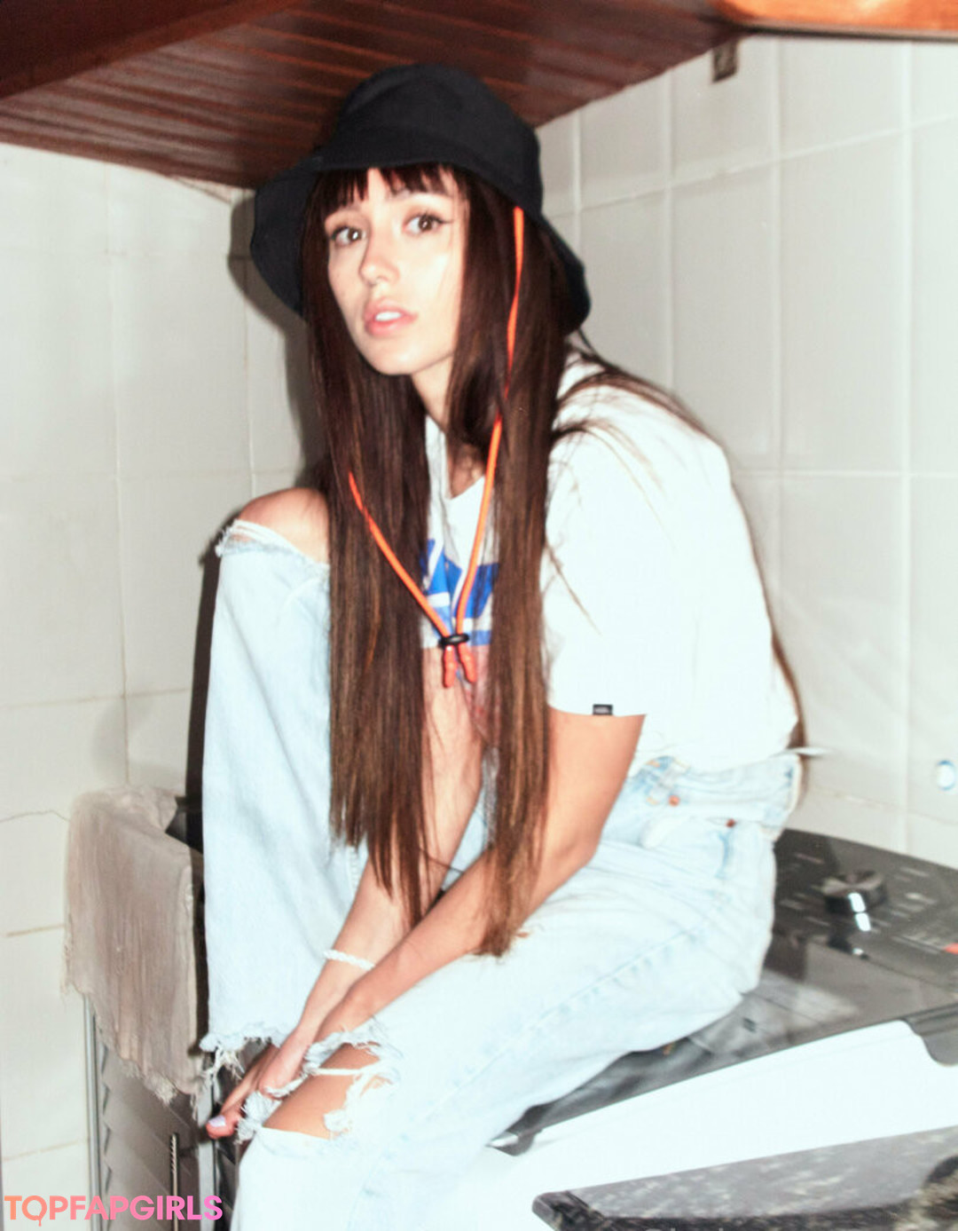 Foto desnuda filtrada de OnlyFans de Christinasage #202 Foto desnuda filtrada de OnlyFans de Christinasage #202