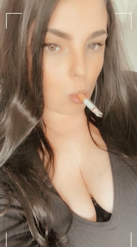 Foto desnuda filtrada de OnlyFans de Scarletjames301