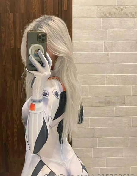 Foto desnuda filtrada de OnlyFans de Alicefromwonderlandd