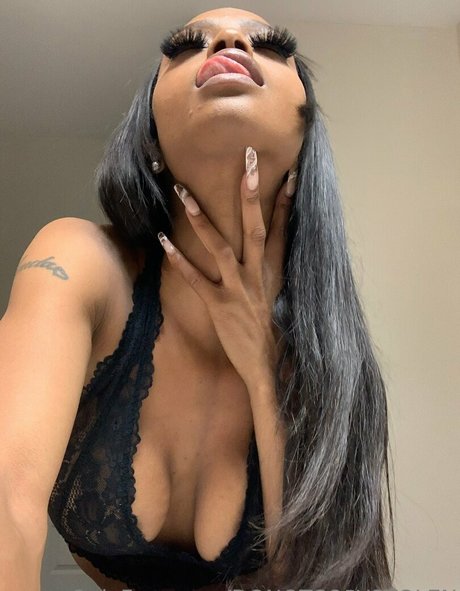 Foto desnuda filtrada de OnlyFans de Rhondap
