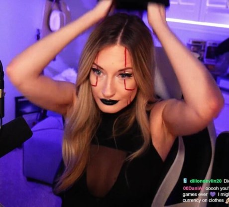 Foto desnuda filtrada de OnlyFans de Basicwitgirl