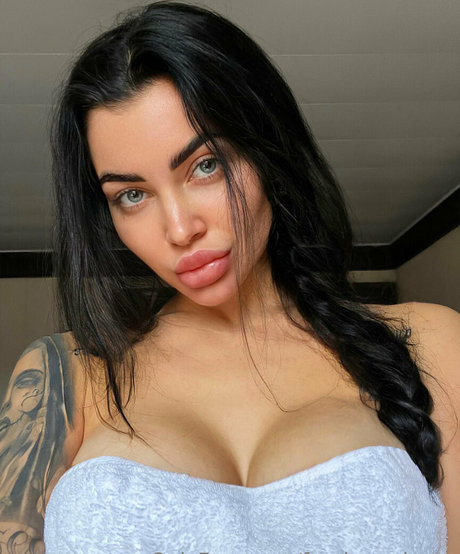 Foto desnuda filtrada de OnlyFans de Feralmaryberry