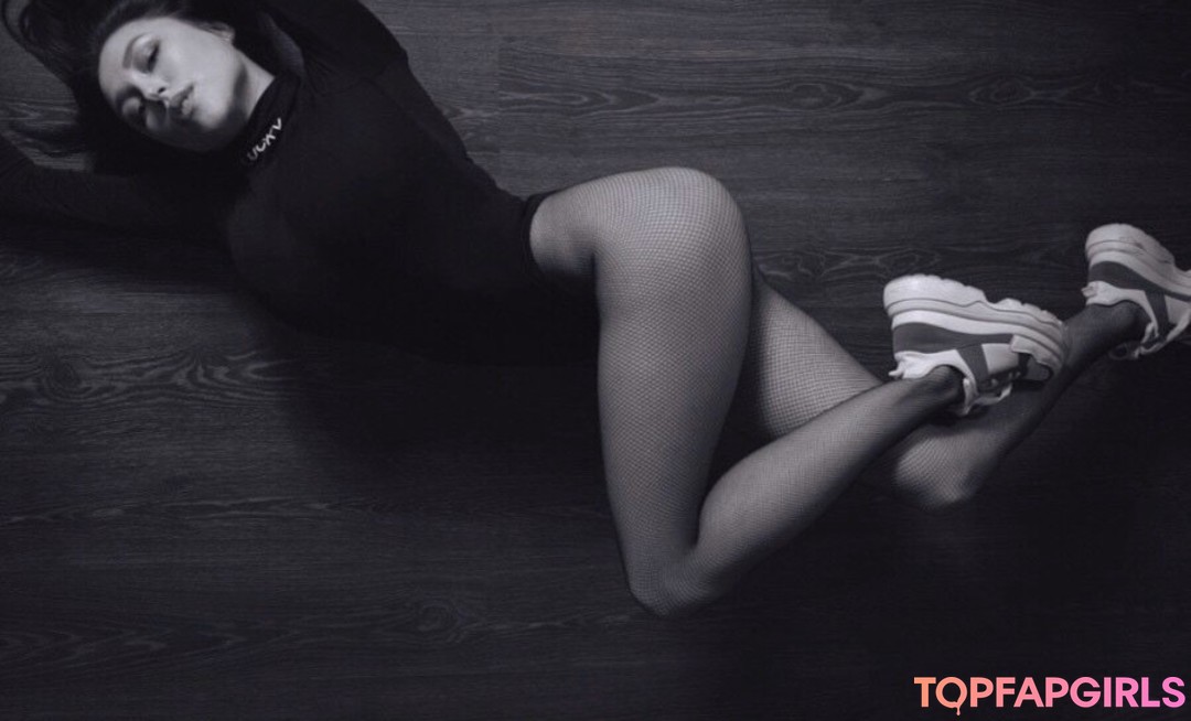 Foto desnuda filtrada de OnlyFans de Top Baby Asmr #111 Foto desnuda filtrada de OnlyFans de Top Baby Asmr #111