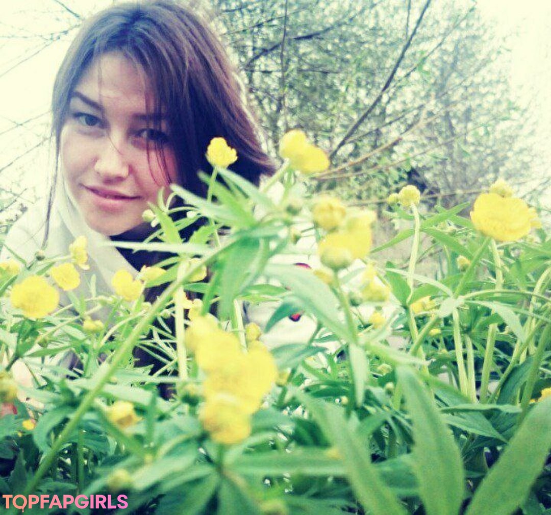 Foto desnuda filtrada de OnlyFans de Top Baby Asmr #26 Foto desnuda filtrada de OnlyFans de Top Baby Asmr #26