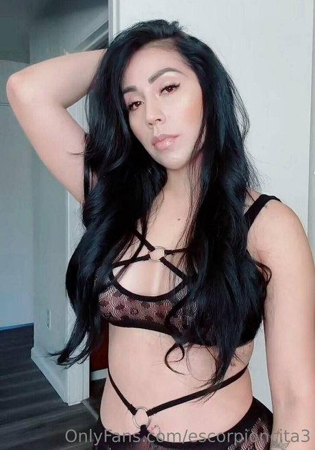 Foto desnuda filtrada de OnlyFans de Escorpioncita3