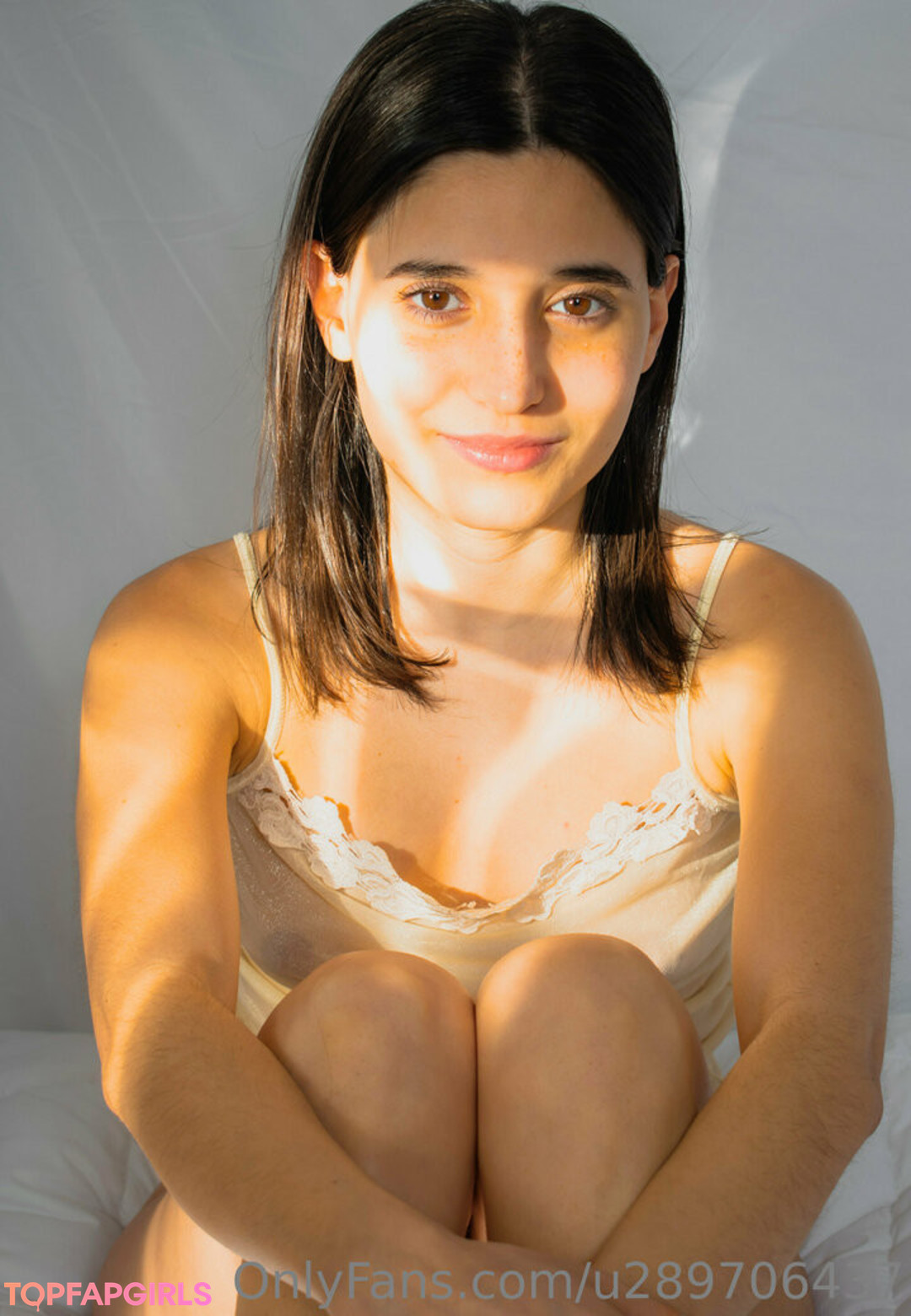 Foto desnuda filtrada de OnlyFans de Mollypeachess #21 Foto desnuda filtrada de OnlyFans de Mollypeachess #21