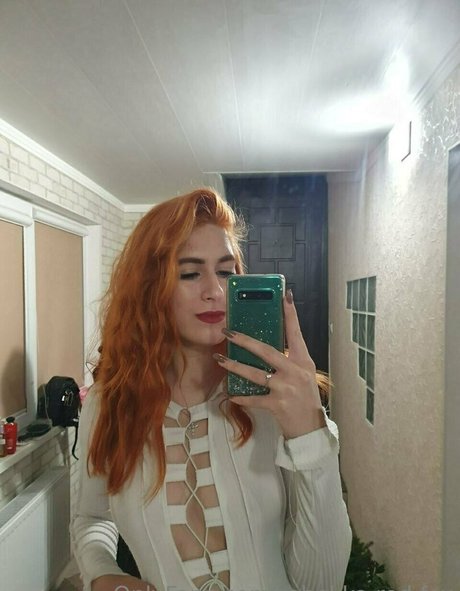 Rebekkaredfox