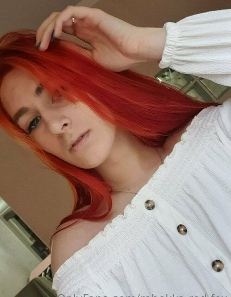 Rebekkaredfox
