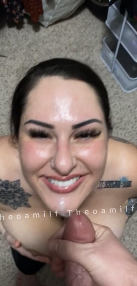 Foto desnuda filtrada de OnlyFans de Theodora Jayde