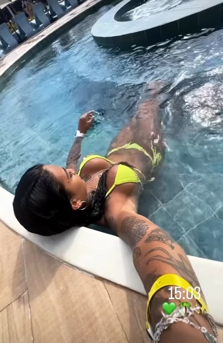 Foto desnuda filtrada de OnlyFans de Aryadne Abranches