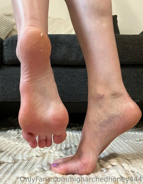 Higharchedhoney444