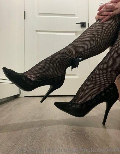 Higharchedhoney444