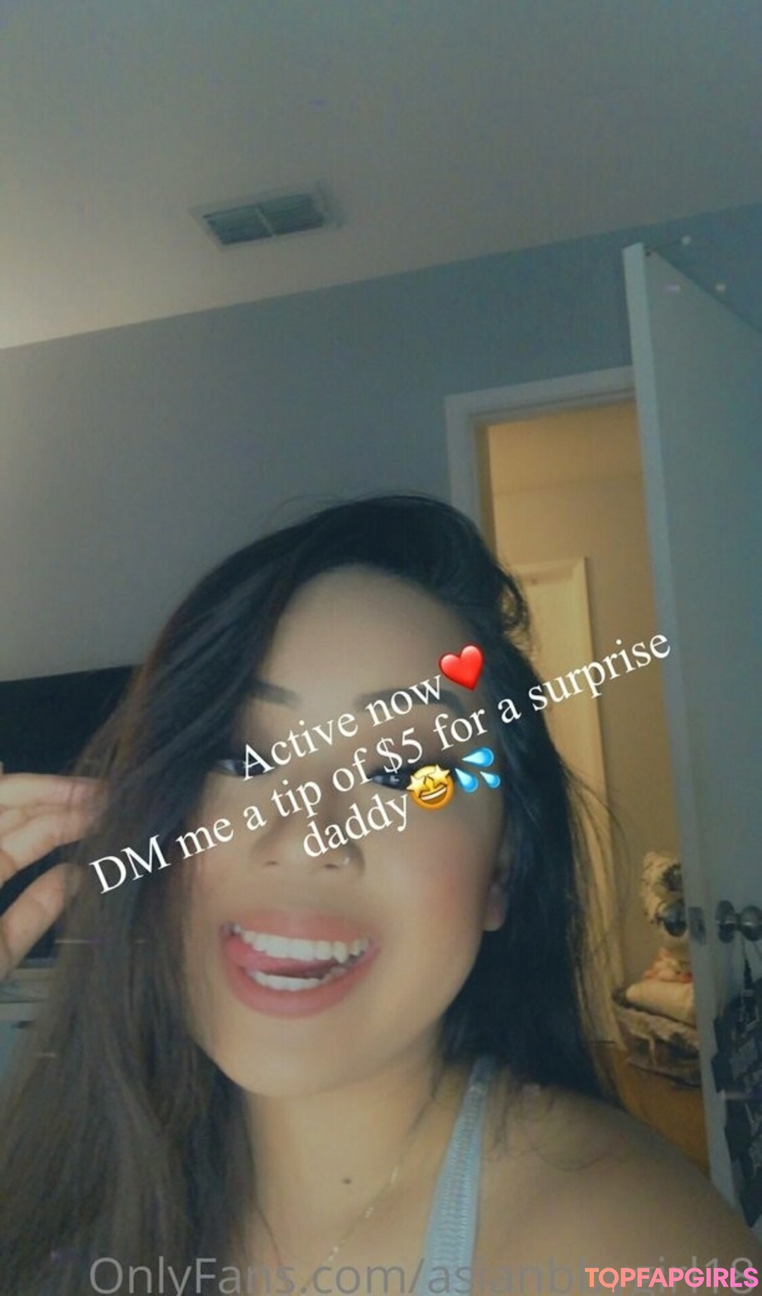 Foto desnuda filtrada de OnlyFans de Asianbbygirl18 #124 Foto desnuda filtrada de OnlyFans de Asianbbygirl18 #124