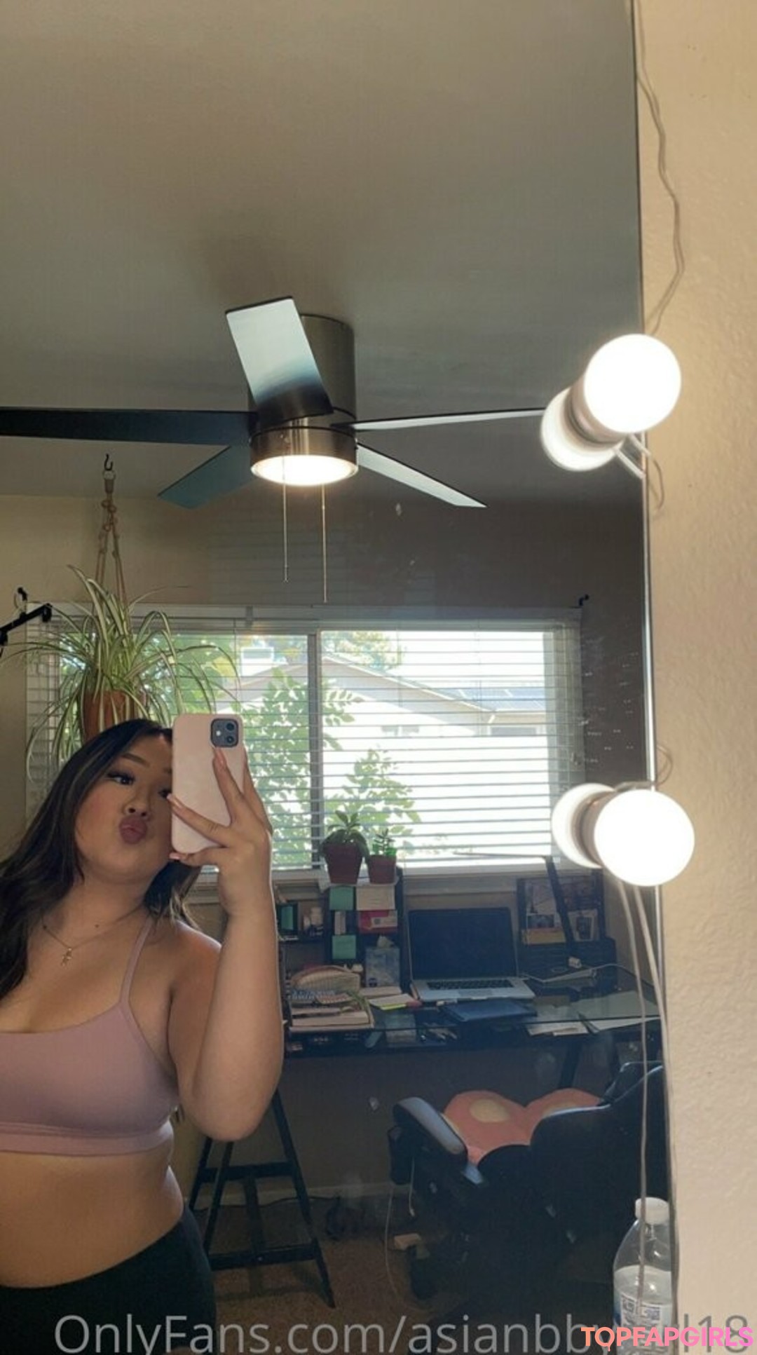 Foto desnuda filtrada de OnlyFans de Asianbbygirl18 #72 Foto desnuda filtrada de OnlyFans de Asianbbygirl18 #72