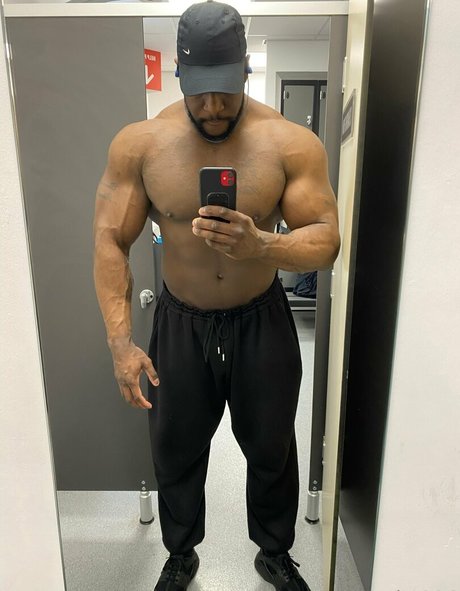 Foto desnuda filtrada de OnlyFans de Pleasure12368