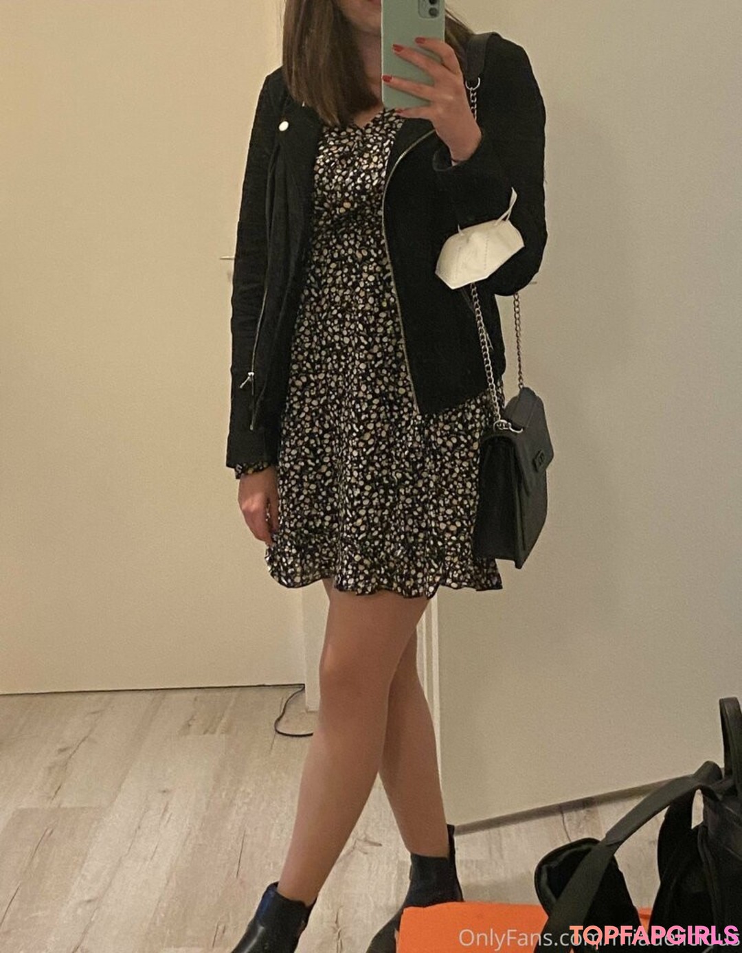 Foto desnuda filtrada de OnlyFans de Miadelicious #1 Foto desnuda filtrada de OnlyFans de Miadelicious #1