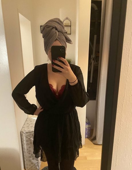 Foto desnuda filtrada de OnlyFans de Miadelicious
