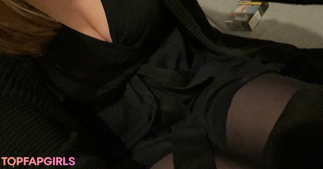 Foto desnuda filtrada de OnlyFans de Miadelicious #6 Foto desnuda filtrada de OnlyFans de Miadelicious #6