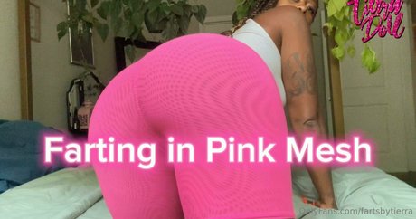Foto desnuda filtrada de OnlyFans de Fartsbytierra