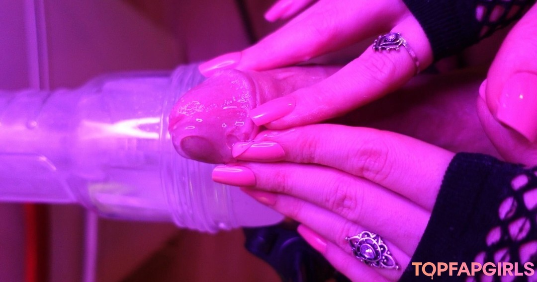 Foto desnuda filtrada de OnlyFans de Lalathepala #67 Foto desnuda filtrada de OnlyFans de Lalathepala #67