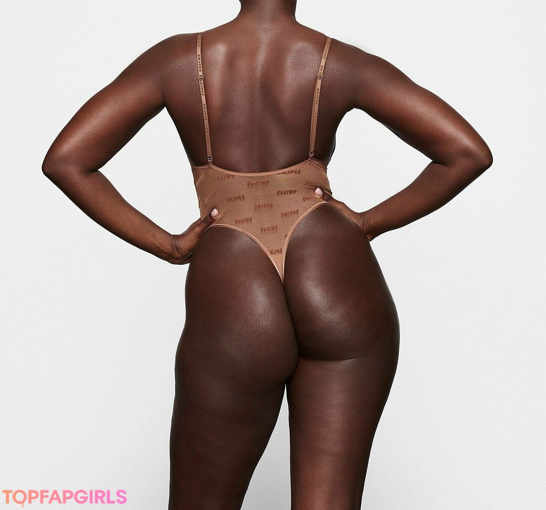 Foto desnuda filtrada de OnlyFans de Phattgirlcoco #118 Foto desnuda filtrada de OnlyFans de Phattgirlcoco #118