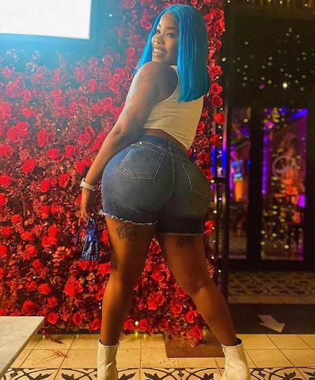 Foto desnuda filtrada de OnlyFans de Phattgirlcoco