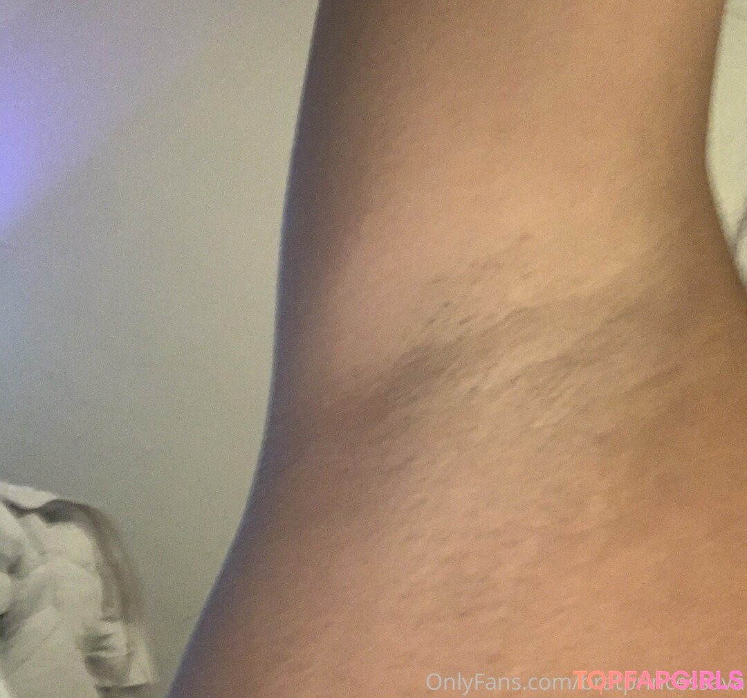 Foto desnuda filtrada de OnlyFans de Bratprincessava #11 Foto desnuda filtrada de OnlyFans de Bratprincessava #11