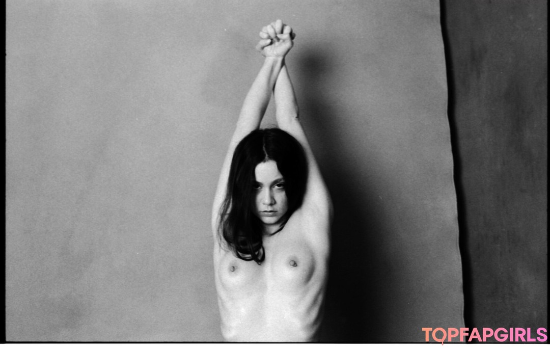 Foto desnuda filtrada de OnlyFans de Nausicaa Yami #181 Foto desnuda filtrada de OnlyFans de Nausicaa Yami #181