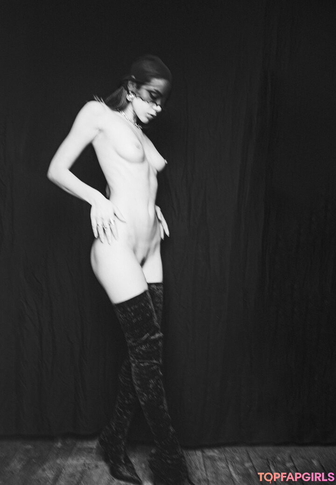 Foto desnuda filtrada de OnlyFans de Nausicaa Yami #244 Foto desnuda filtrada de OnlyFans de Nausicaa Yami #244