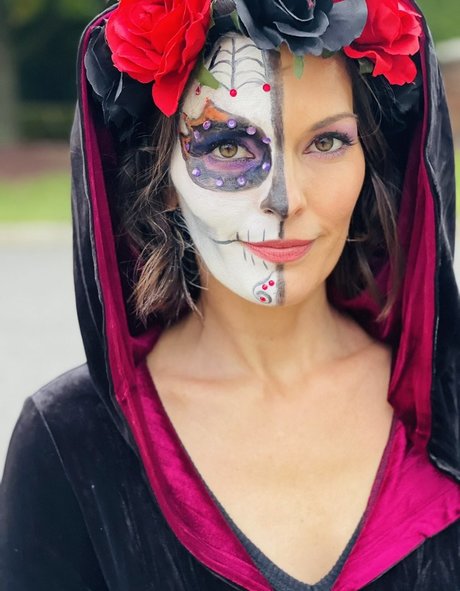 Alana De La Garza