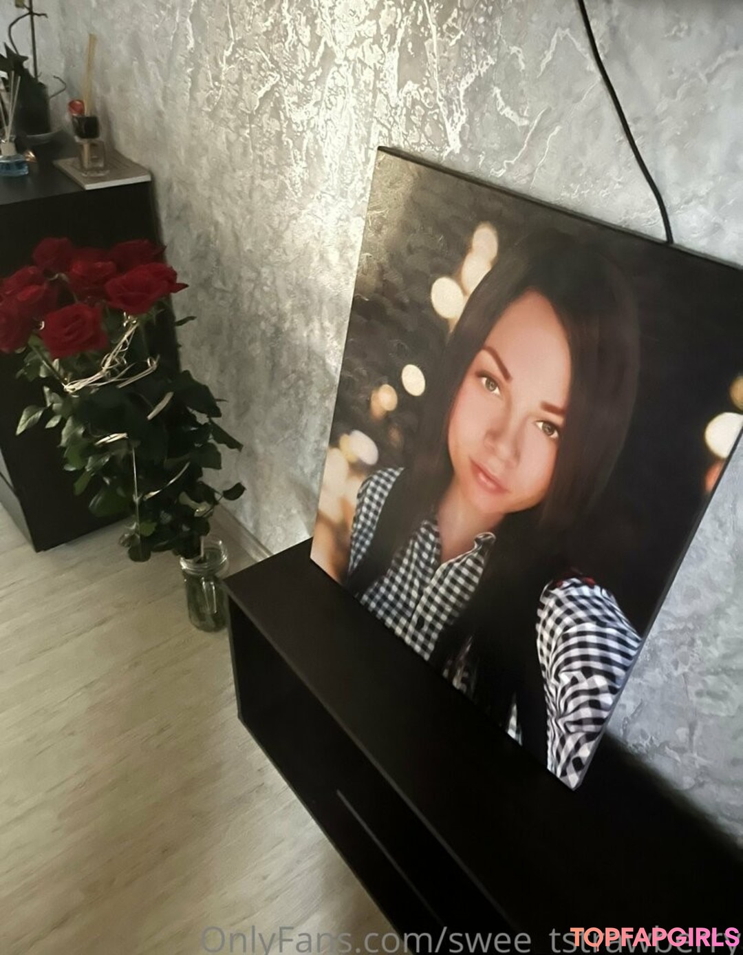 Foto desnuda filtrada de OnlyFans de Sweetstrawberry #13 Foto desnuda filtrada de OnlyFans de Sweetstrawberry #13